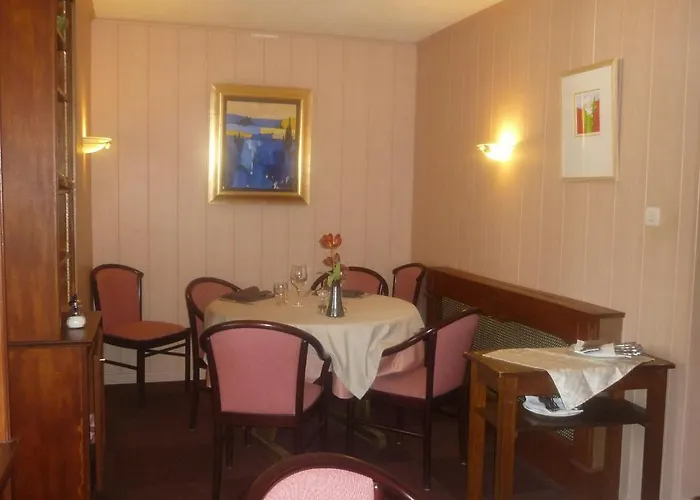 Logis Le Relais Du Serre Hotel Dieulefit