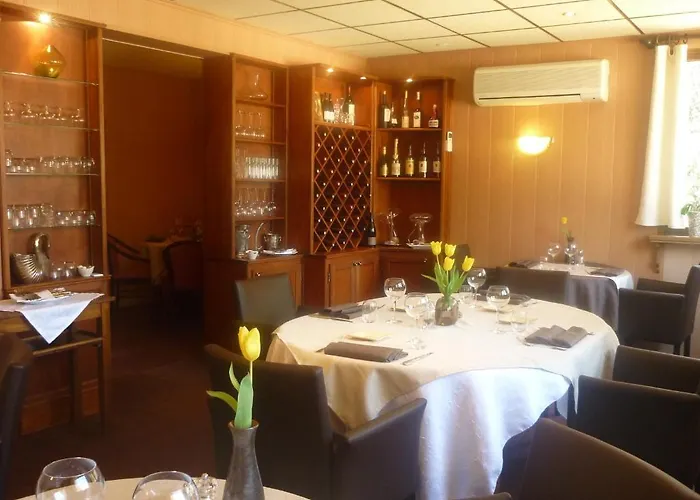 Logis Le Relais Du Serre 2*